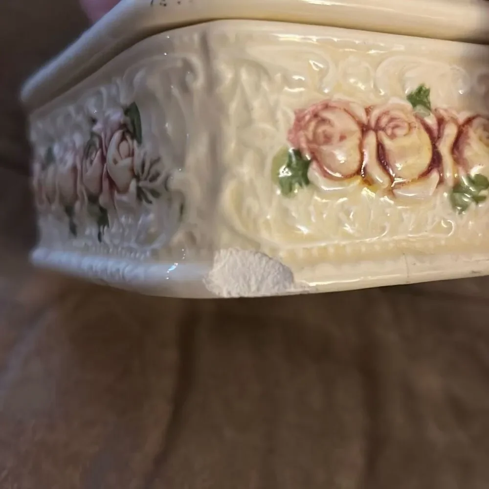 Vintage Weiss Hand Painted Trinket‎ Box – Made in Brazil – Mid Century 5